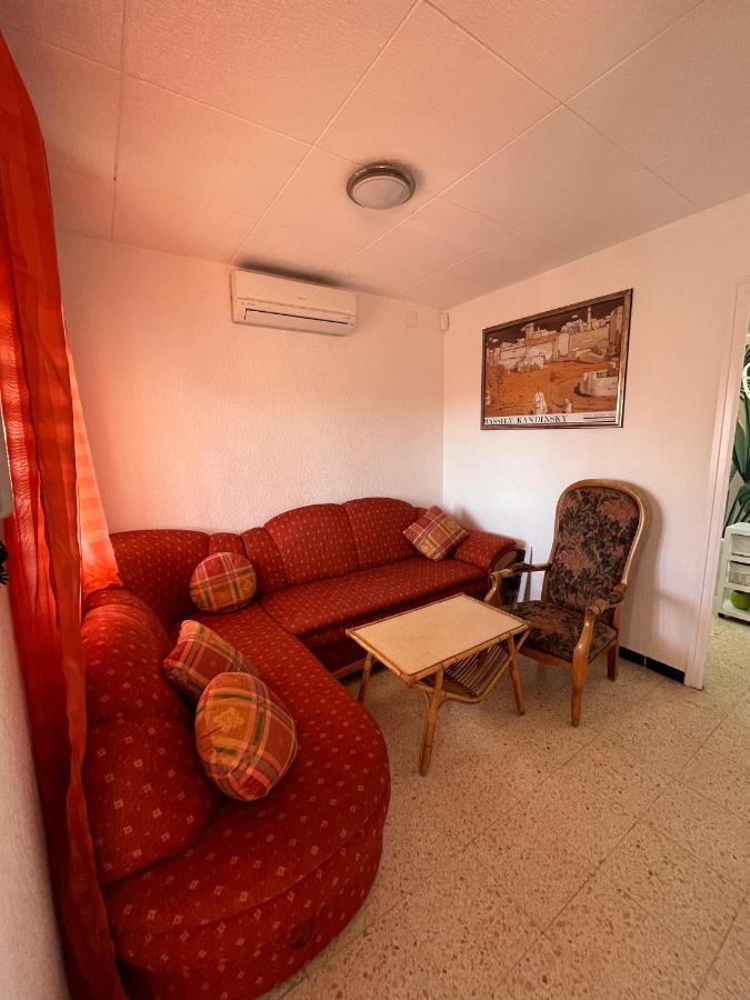 Villa avec Piscine sur Empuriabrava Extérieur photo